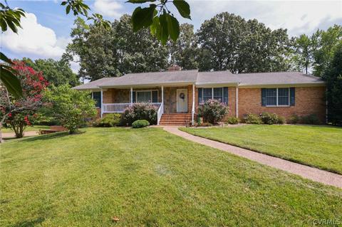 153 Lawrence Pl, Tappahannock, VA 22560