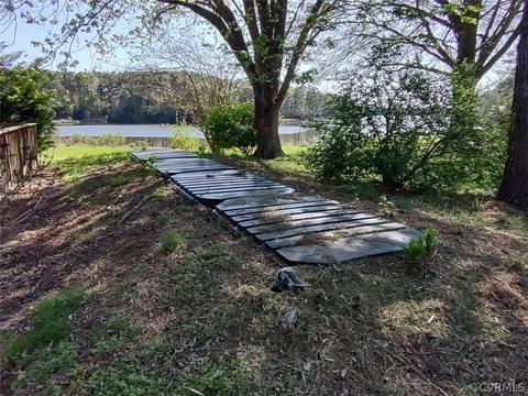 168 Creekside Dr, Lancaster, VA 22503 photo 6