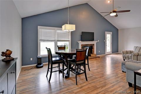 34 Phyllis Ln, Hampton, VA 23666 photo 4