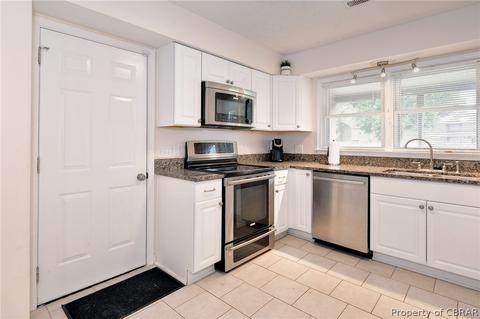 34 Phyllis Ln, Hampton, VA 23666 photo 11