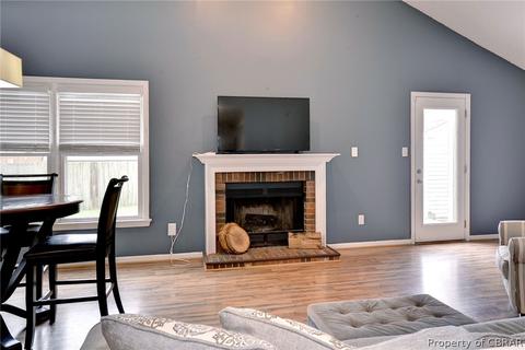 34 Phyllis Ln, Hampton, VA 23666 photo 8