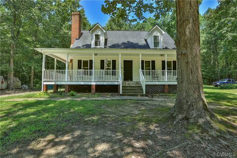 26037 NW Sussex Dr, Waverly, VA 23890