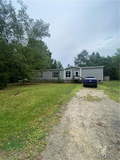 129 Locust Dr, Bracey, VA 23919