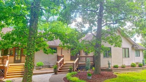 1547 Cumberland Rd, Farmville, VA 23901