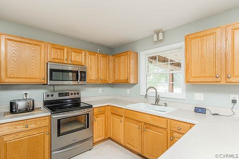 6766 Crump Dr, Mechanicsville, VA 23111 photo 16