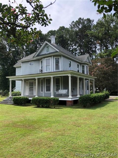 29 S Bay Haven Dr, Gwynn, VA 23066