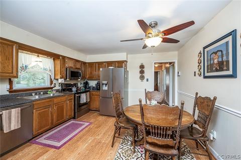 2803 Delfin Rd, Midlothian, VA 23112 photo 11