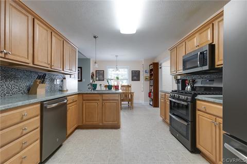 2201 Brookforest Rd, Midlothian, VA 23112 photo 6