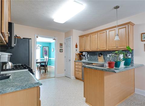 2201 Brookforest Rd, Midlothian, VA 23112 photo 10