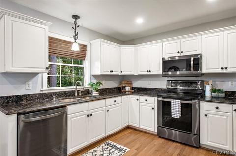 1612 Upperbury Dr, Midlothian, VA 23114 photo 9