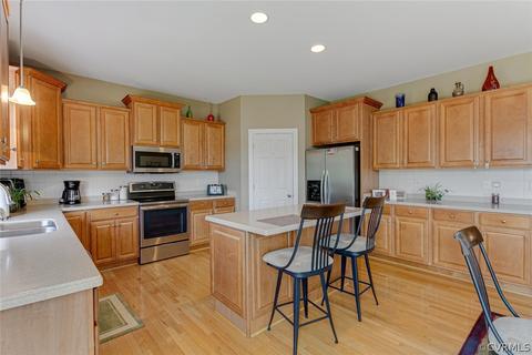 742 Colony Forest Dr, Midlothian, VA 23114 photo 11