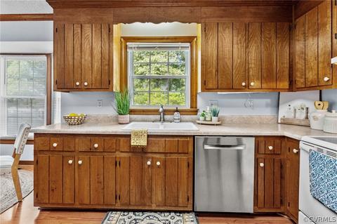 3904 Paces Ferry Rd, Chester, VA 23831 photo 12