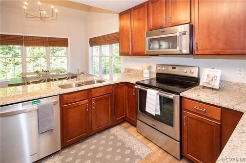 2912 Mariners Pl, Midlothian, VA 23112 photo 12