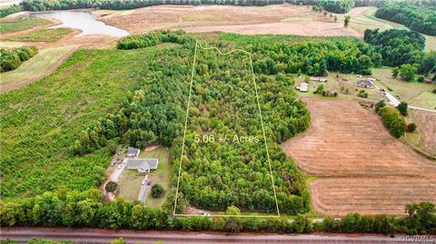 5 Morgan Circle Rd, Blackstone, VA 23824