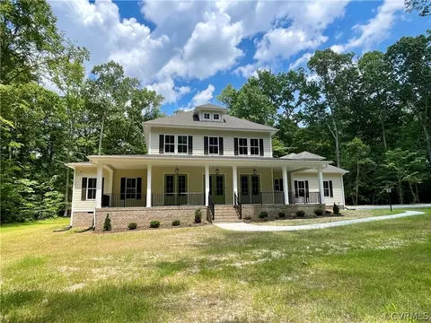 10026 Bo Trl, Mechanicsville, VA 23116