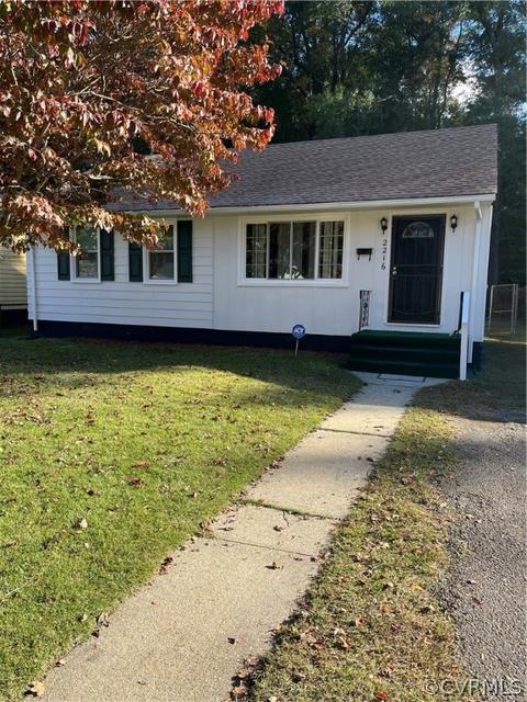 2216 S Whitehill Dr, Petersburg, VA 23803