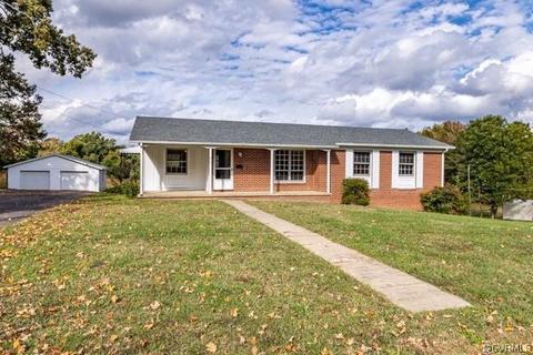 210 Bird Rd, Blackstone, VA 23824