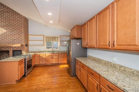 435 1st St, West Point, VA 23181 photo 9