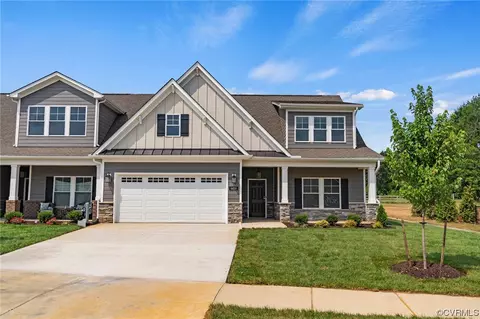 8458 Chimney Rock Dr, Mechanicsville, VA 23116