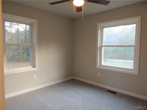 10516 White Oak Rd, Ford, VA 23850 photo 15