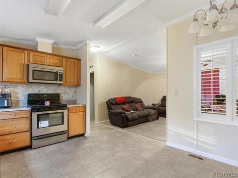 213 E Sylvan Rd, Waverly, VA 23890 photo 9