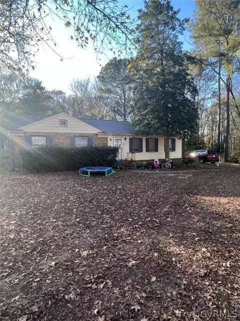 8377 Jane Lee Cir, Mechanicsville, VA 23116