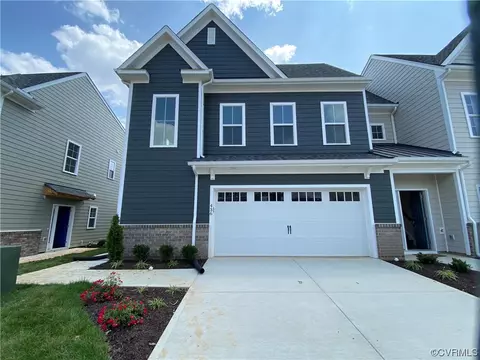436 Randolph View Dr, Midlothian, VA 23114