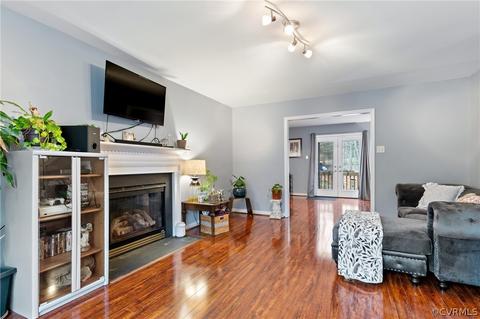 6037 Cameron Bridge Dr, Midlothian, VA 23112 photo 9