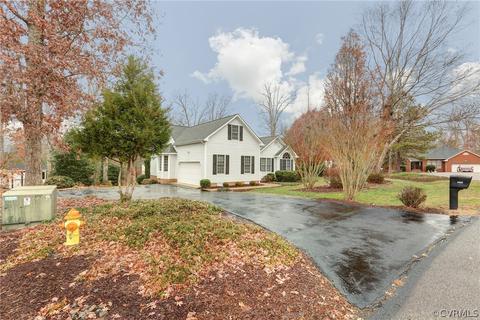 7490 Eagle Point Dr, Quinton, VA 23141 photo 4