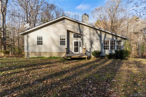 6169 Shady Ln, Gloucester, VA 23061 photo 3