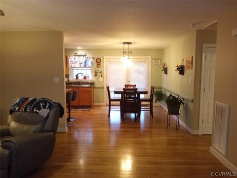 20525 Horseshoe Rd, Carson, VA 23830 photo 7