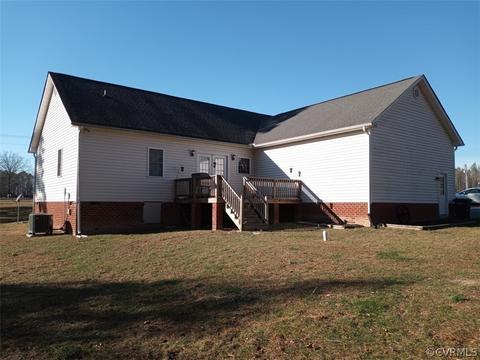 20525 Horseshoe Rd, Carson, VA 23830 photo 2
