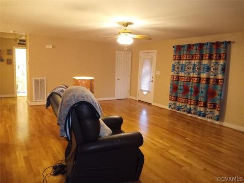 20525 Horseshoe Rd, Carson, VA 23830 photo 6