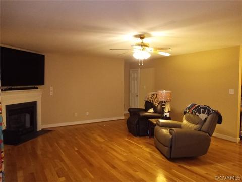 20525 Horseshoe Rd, Carson, VA 23830 photo 4