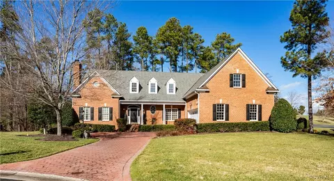 126 Lindenhurst, Goochland, VA 23238