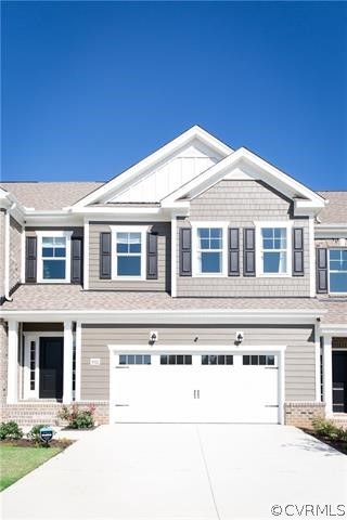 8122 Carriage Bnd Ln