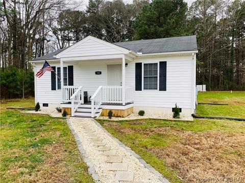 118 Gaskins Rd, Weems, VA 22576 photo 1