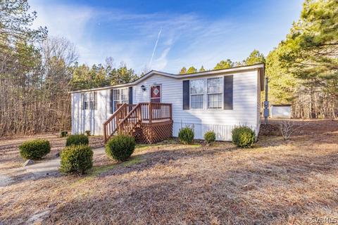 4773 Old Richmond Rd, Blackstone, VA 23824