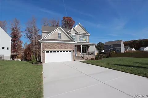4301 Tosh Ln, Chester, VA 23831