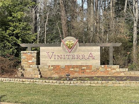 7204 Blanc St, New Kent, VA 23124