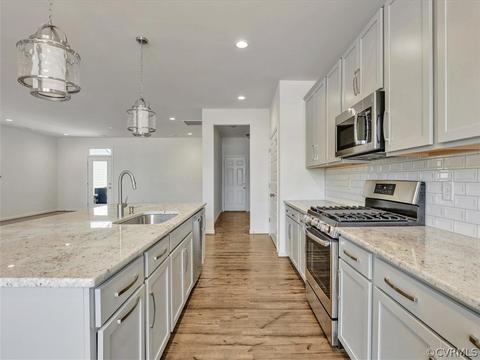 7054 Rivermere Ln, Glen Allen, VA 23059