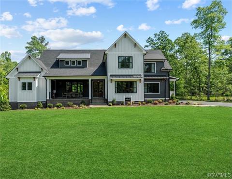 9561 Seven Sisters Dr, Ashland, VA 23005
