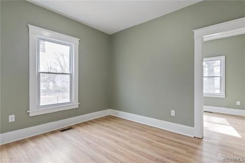 2414 Warwick Ave, Richmond, VA 23224 photo 9