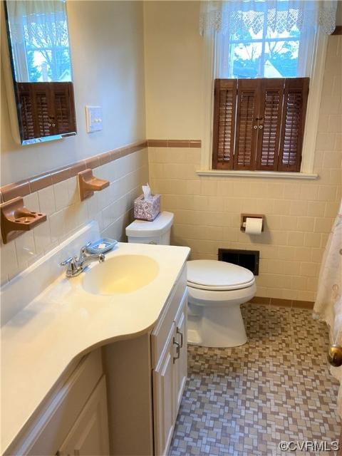 8906 Freestone Ave, Henrico, VA 23229 photo 9
