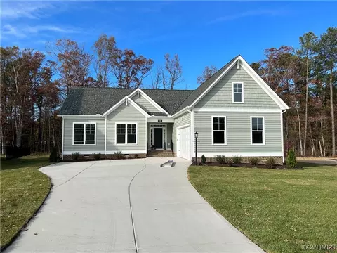 9230 Kinnerton Dr, Midlothian, VA 23112