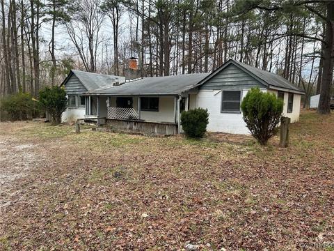 1831 S Waterside Dr, Lanexa, VA 23089 photo 2