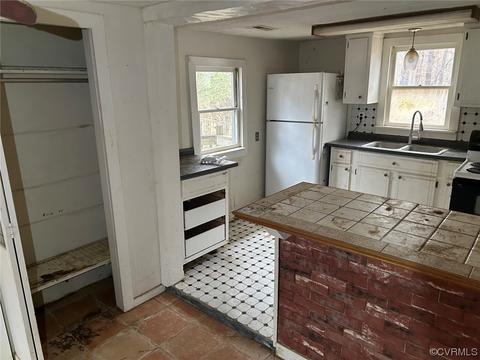 1831 S Waterside Dr, Lanexa, VA 23089 photo 12