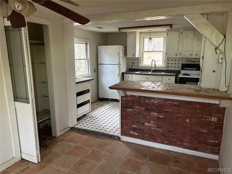 1831 S Waterside Dr, Lanexa, VA 23089 photo 10