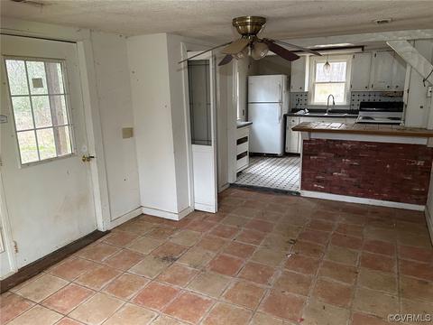 1831 S Waterside Dr, Lanexa, VA 23089 photo 9