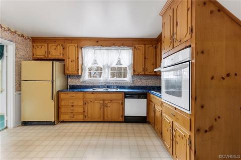 1732 Featherstone Dr, Midlothian, VA 23113 photo 11